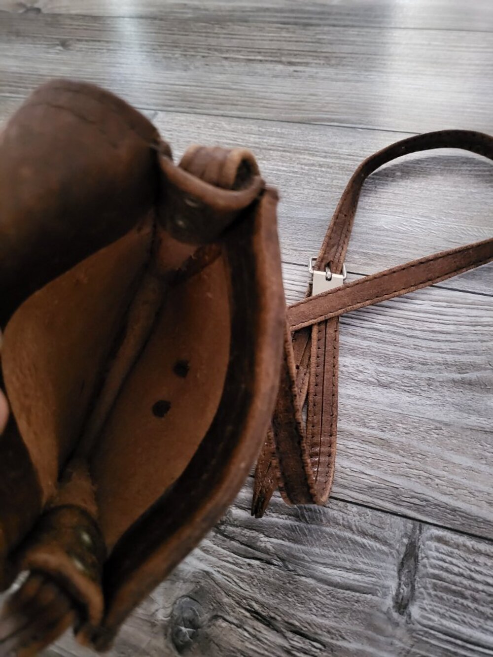 Vintage 80s Tooled Leather Crossbody Bag Brown Boho Renaissance Festival Pouch - Picture 13 of 13